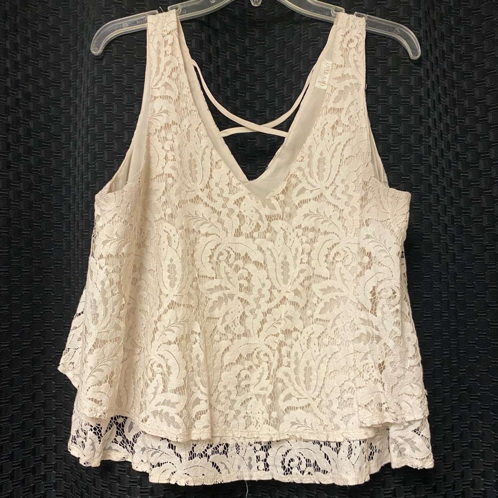 Crop top flows tank top